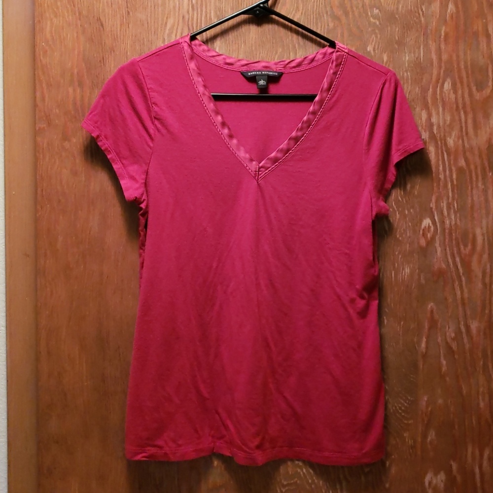 Banana Republic pink short sleeve t-shirt